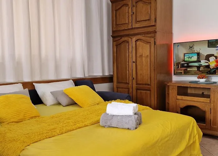 In Drift App 20 M From The In Stobrec - *