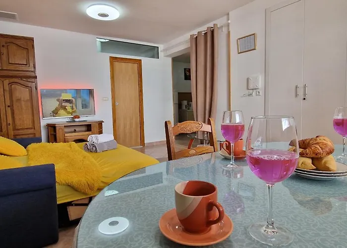 In Drift App 20 M From The In Stobrec - Apartment